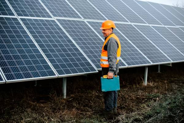 Building Your Autonomous Hub: Key Components of Off Grid Systems with Ontario Solar